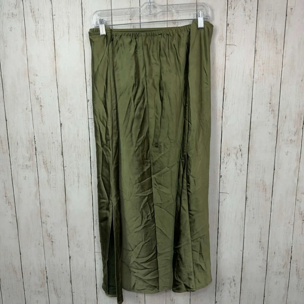 Old Navy Women's Olive Green Satin Side‎ Slit Midi Skirt Size 2X - Picture 3 of 7